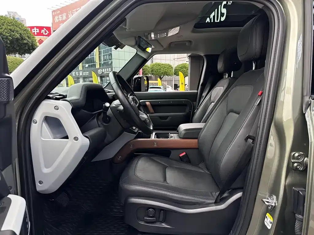 Land Rover Defender 2022 из CN, фото 7