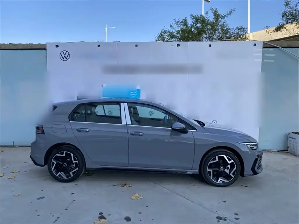 Volkswagen Golf 2025 из CN, фото 5