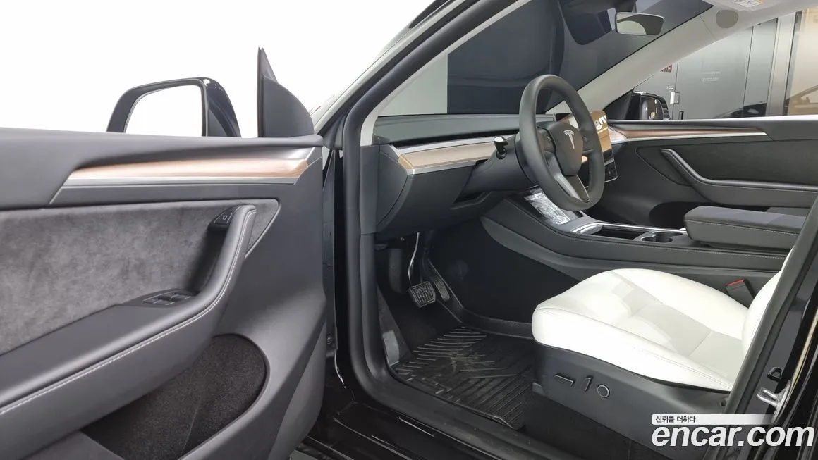 Tesla Model Y 2024 из KR, фото 10