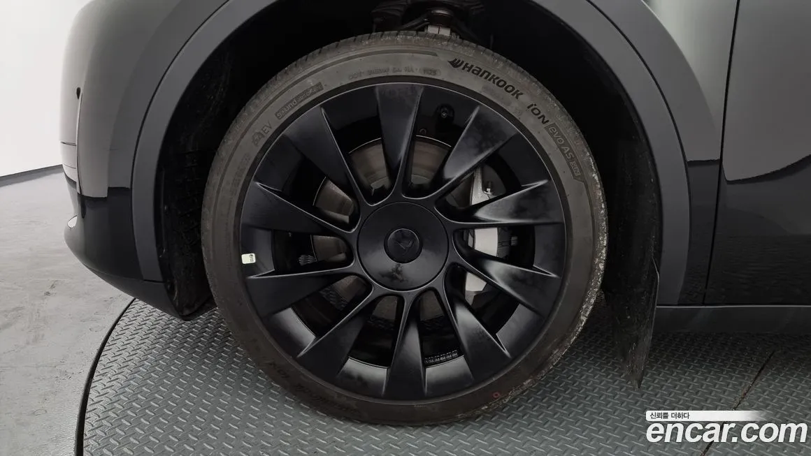 Tesla Model Y 2024 из KR, фото 5