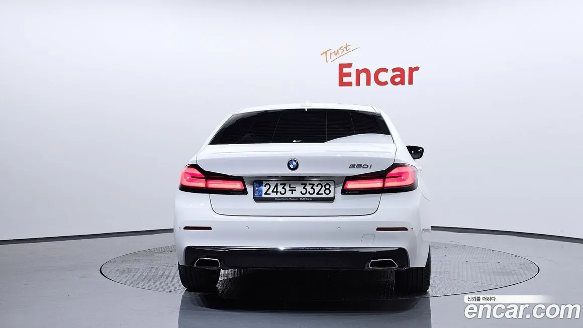 BMW 5-Series 2023 из KR, фото 4