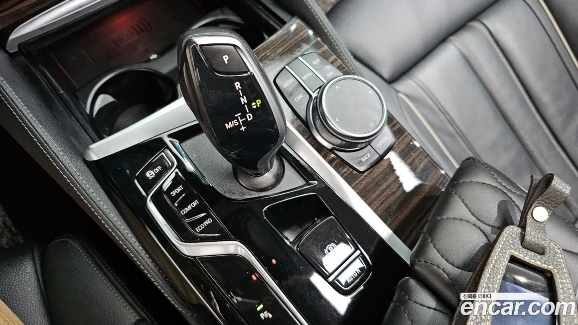 BMW 5-Series 2023 из KR, фото 9