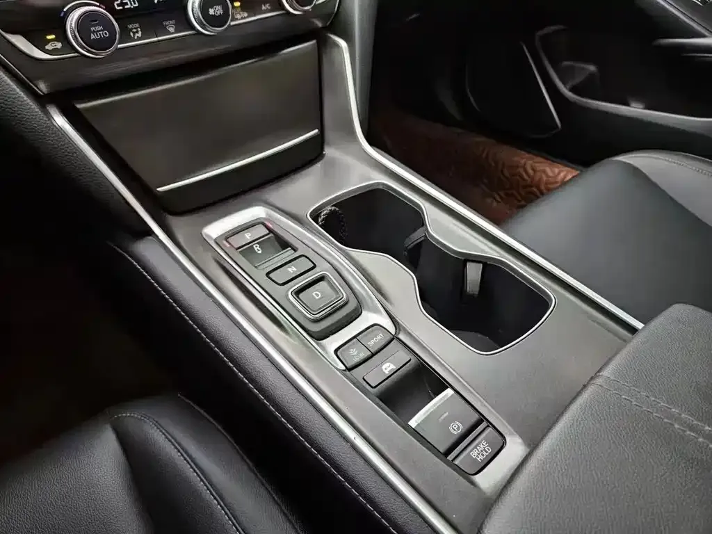 Honda Accord 2023 из CN, фото 5