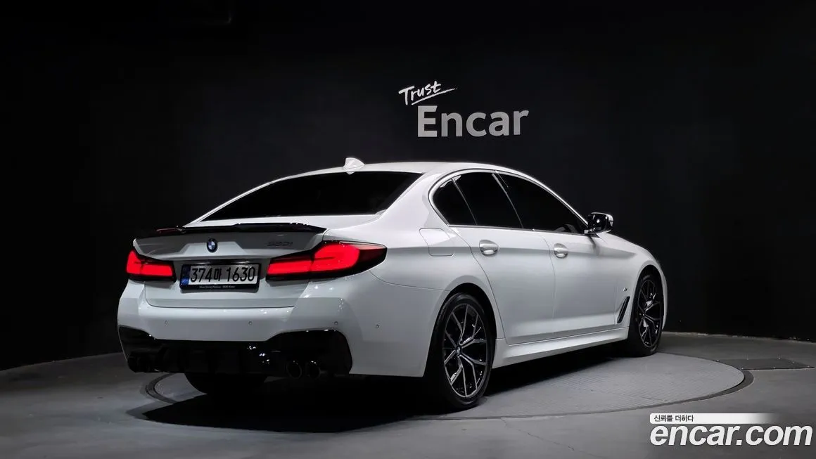 BMW 5-Series 2022 из KR, фото 2