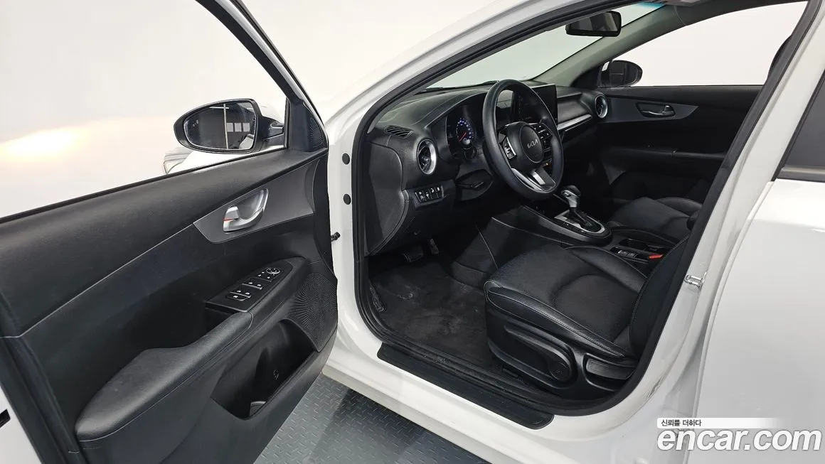 Kia K3 2022 из KR, фото 10