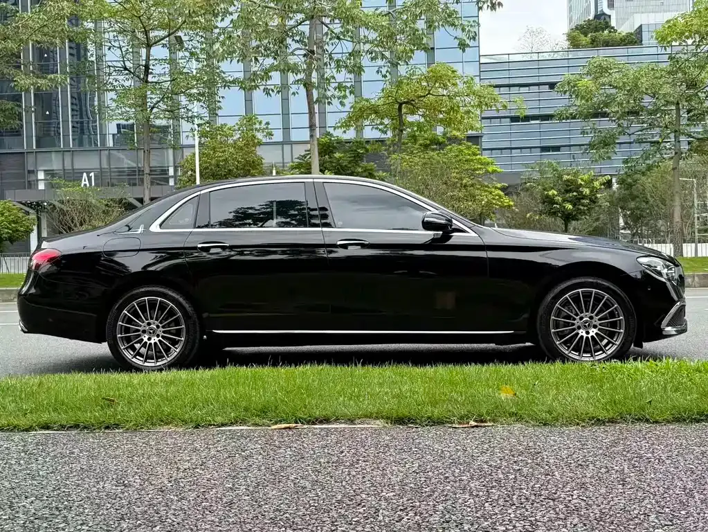 Mercedes-Benz E-Class 2023 из CN, фото 5