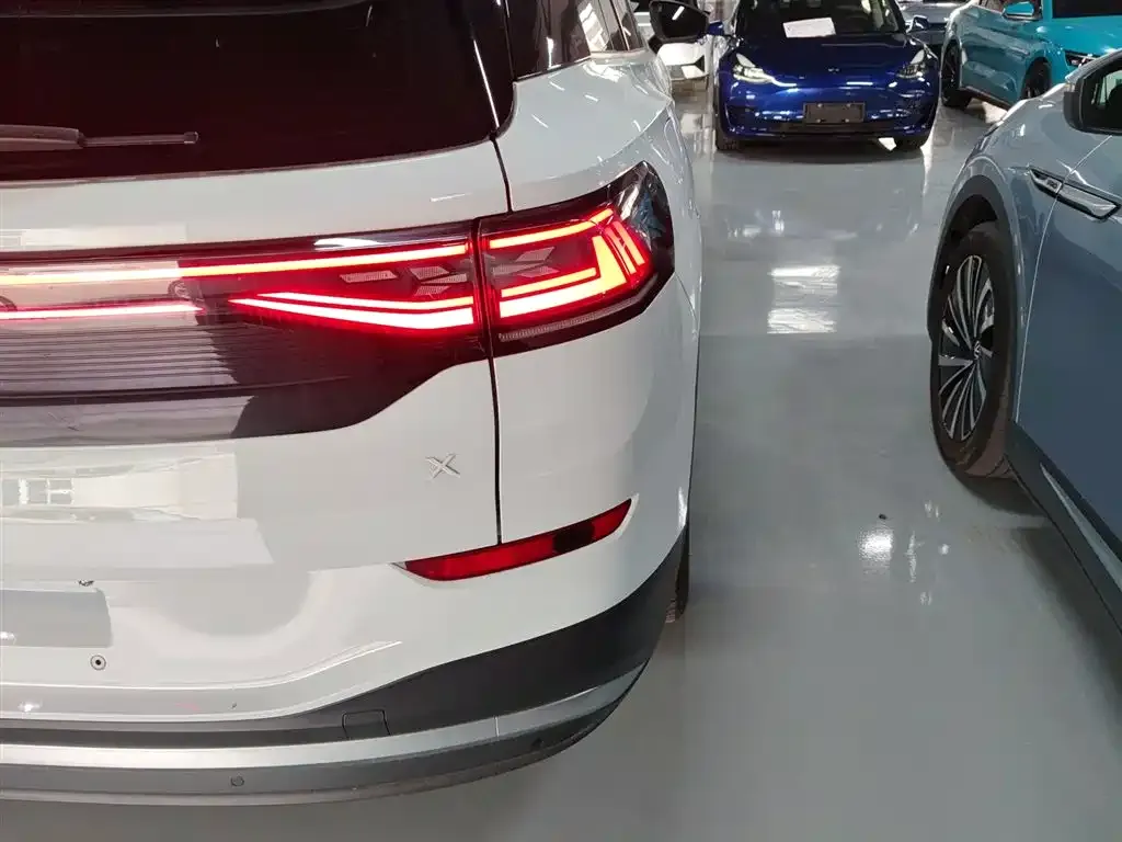 Volkswagen ID.6 X 2022 из CN, фото 8