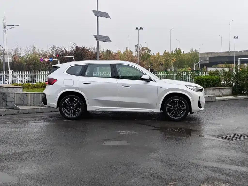 BMW X1 2024 из CN, фото 4