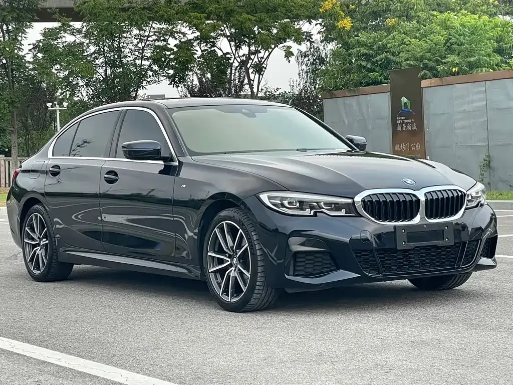 BMW 3 Series 2021 из CN, фото 2