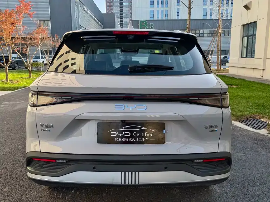BYD Seal 05 DM-i — фото 10