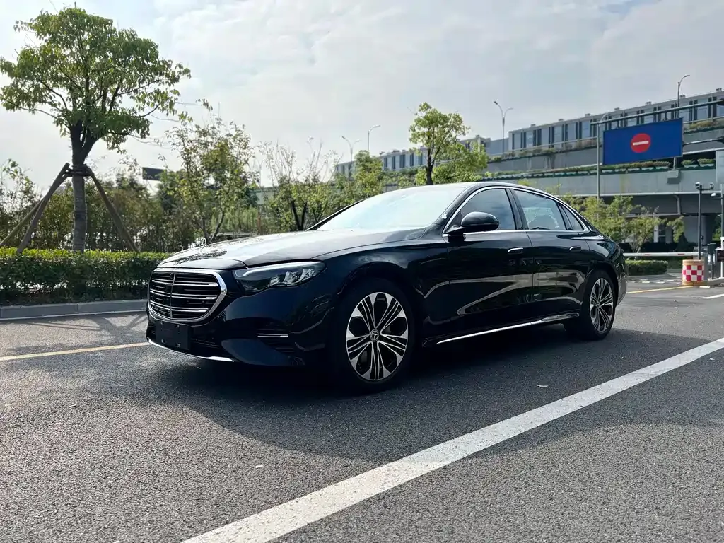 Mercedes-Benz E-Class 2025 из CN, фото 1