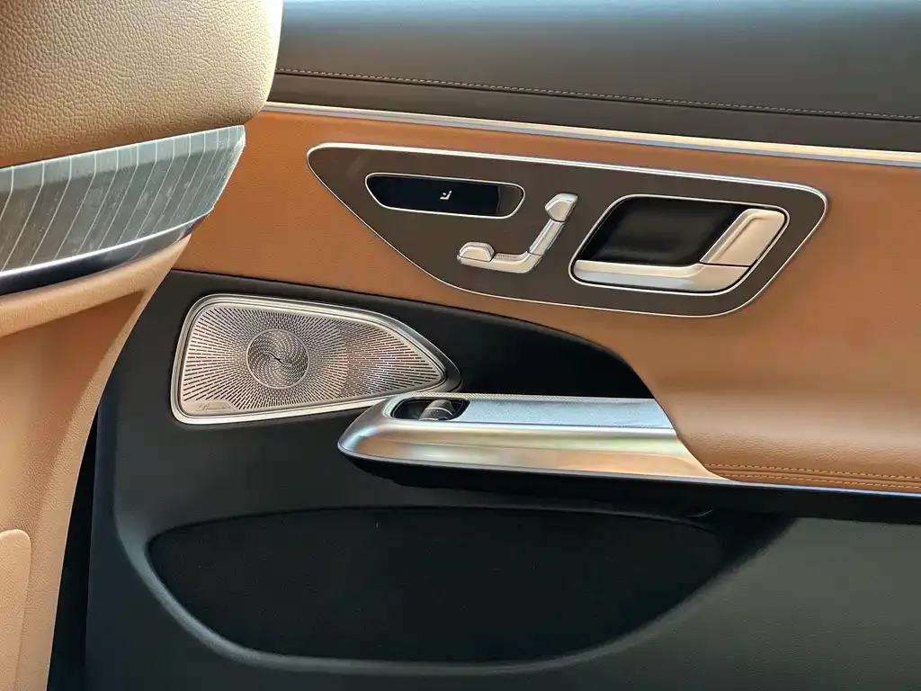 Mercedes-Benz E-Class 2025 из CN, фото 5