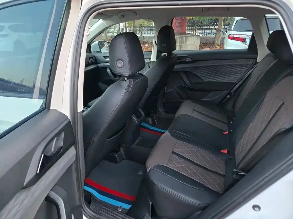 Volkswagen Tharu 2021 из CN, фото 8