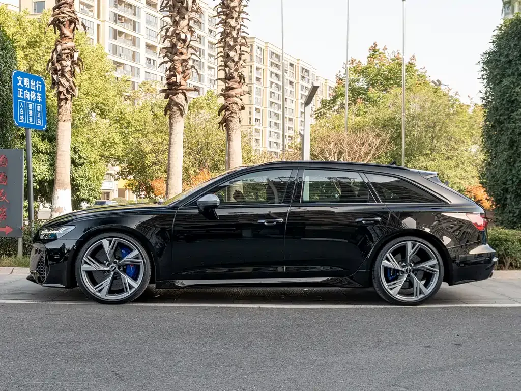 Audi RS 6 2021 из CN, фото 3