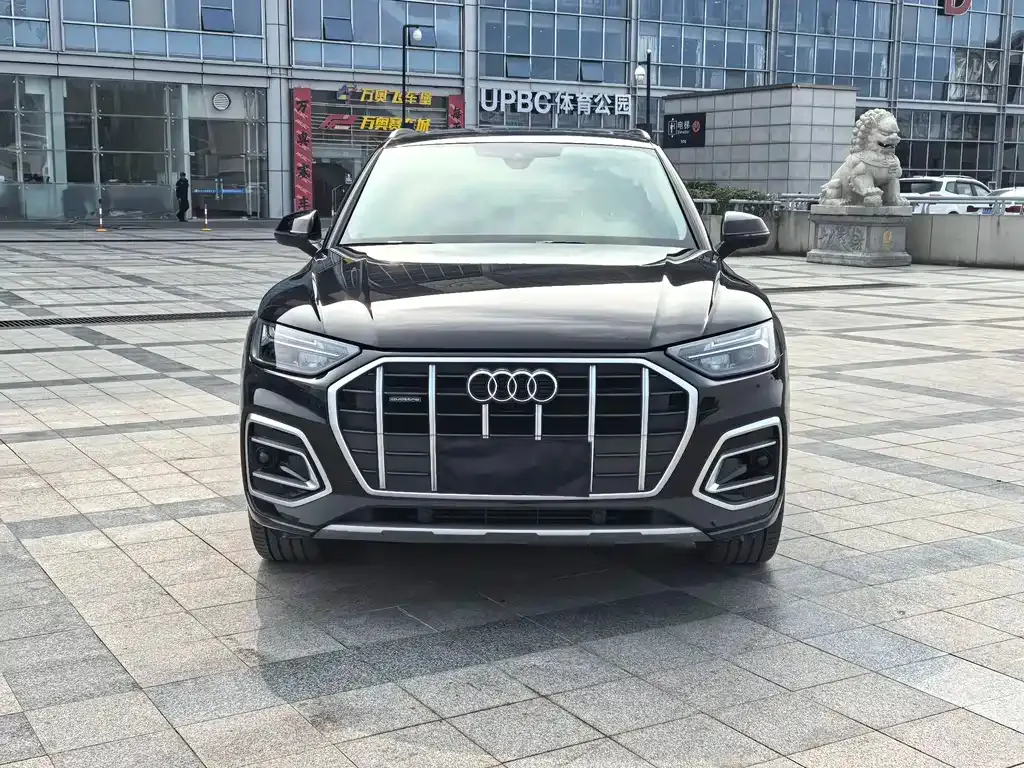 Audi Q5L 2022 из CN, фото 2