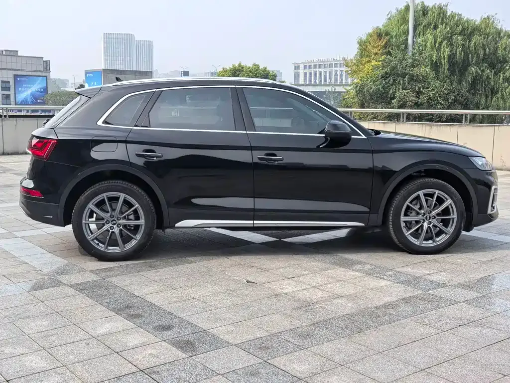 Audi Q5L 2022 из CN, фото 4