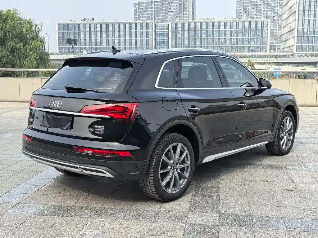 Audi Q5L 2022 из CN, фото 5