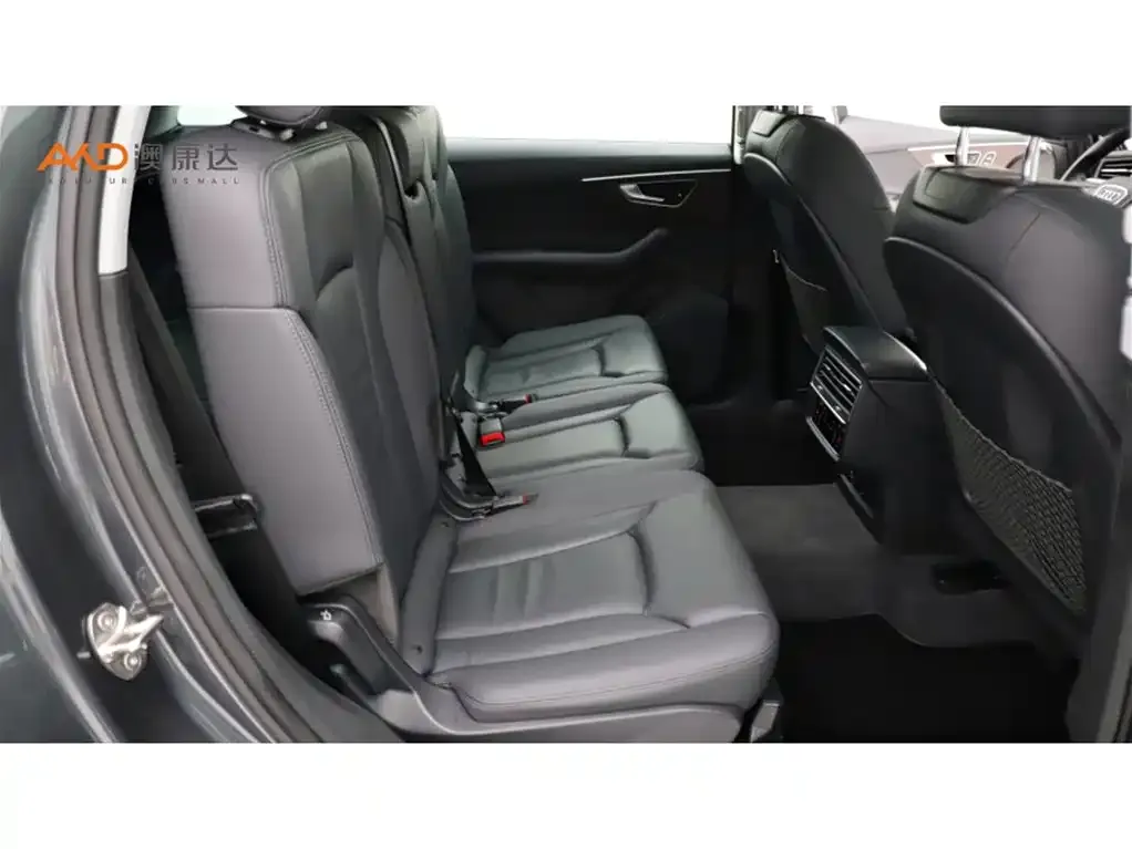 Audi Q7 2021 из CN, фото 8