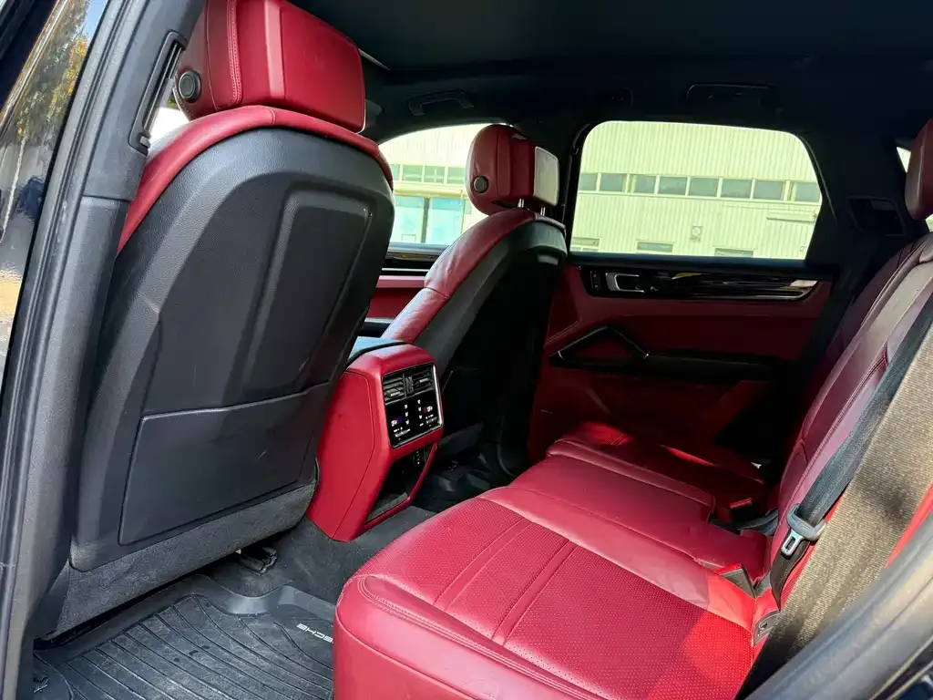 Porsche Cayenne Hybrid 2023 из CN, фото 8