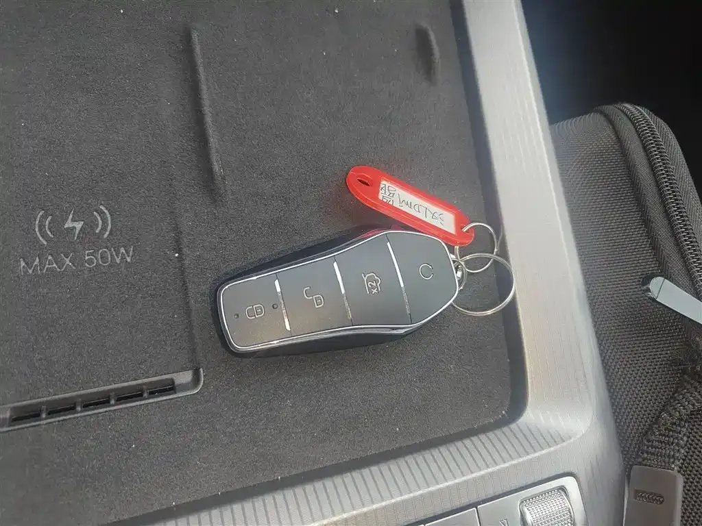 [object Object] 汉L 2025 из CN, фото 9