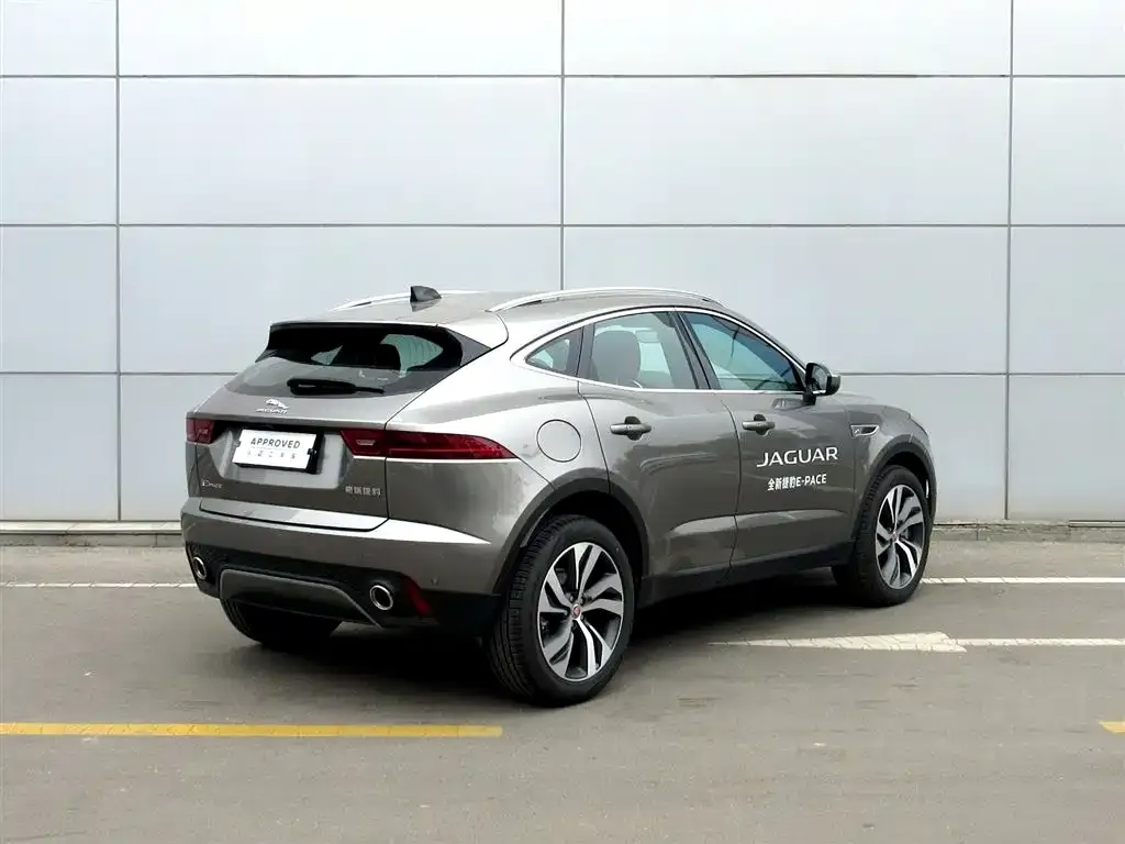 Jaguar E-PACE 2023 из CN, фото 2