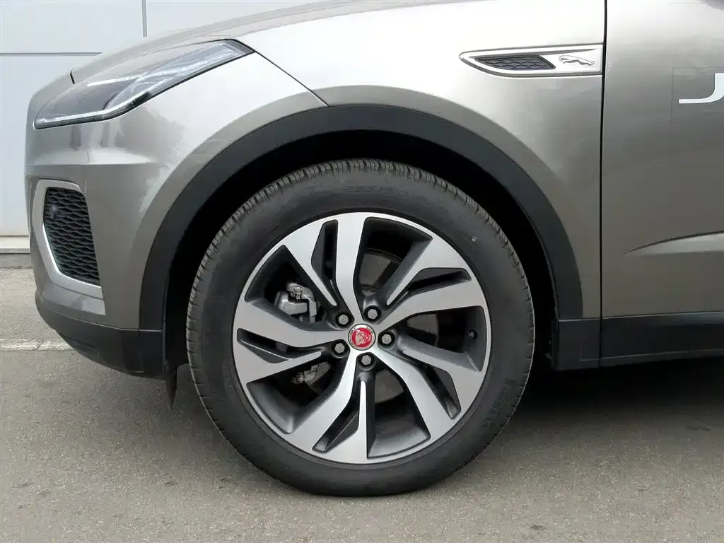 Jaguar E-PACE 2023 из CN, фото 9