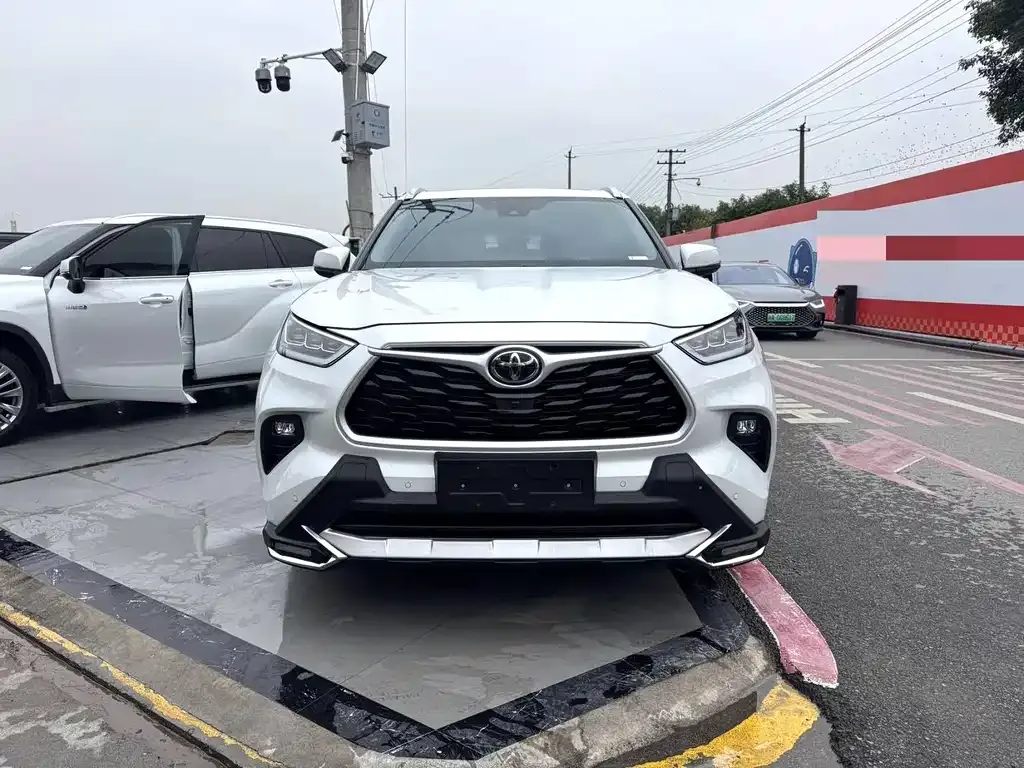 Toyota Highlander 2024 из CN, фото 4