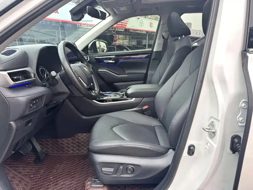 Toyota Highlander 2024 из CN, фото 9