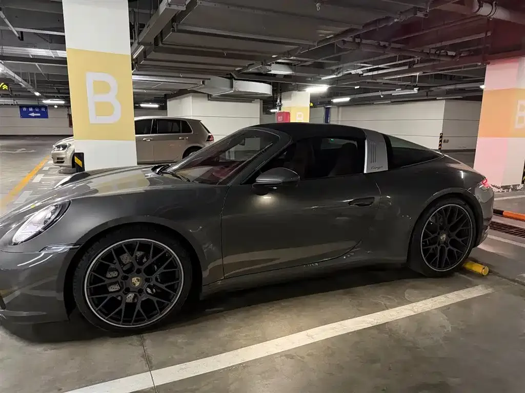 Porsche 911 2022 из CN, фото 2