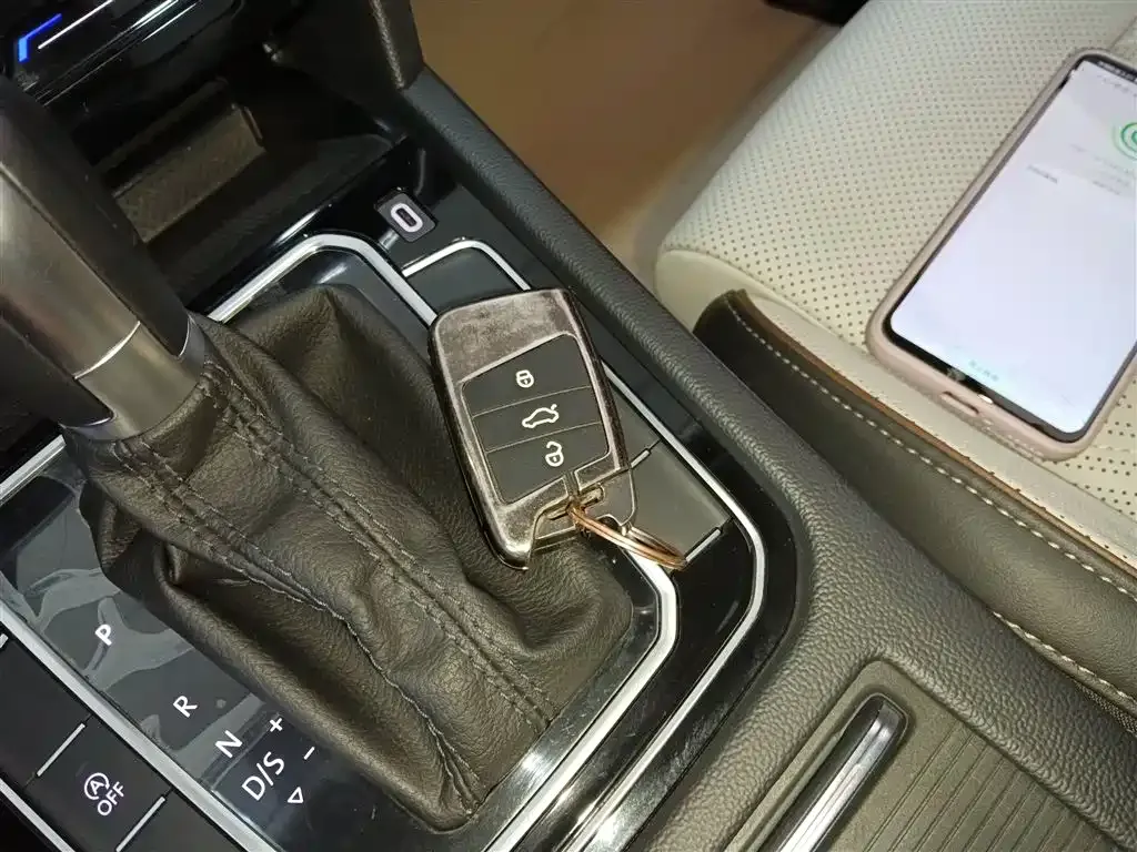Volkswagen Magotan 2023 из CN, фото 9
