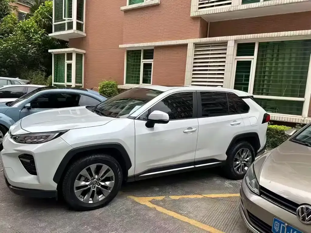 Toyota Wildlander 2022 из CN, фото 2