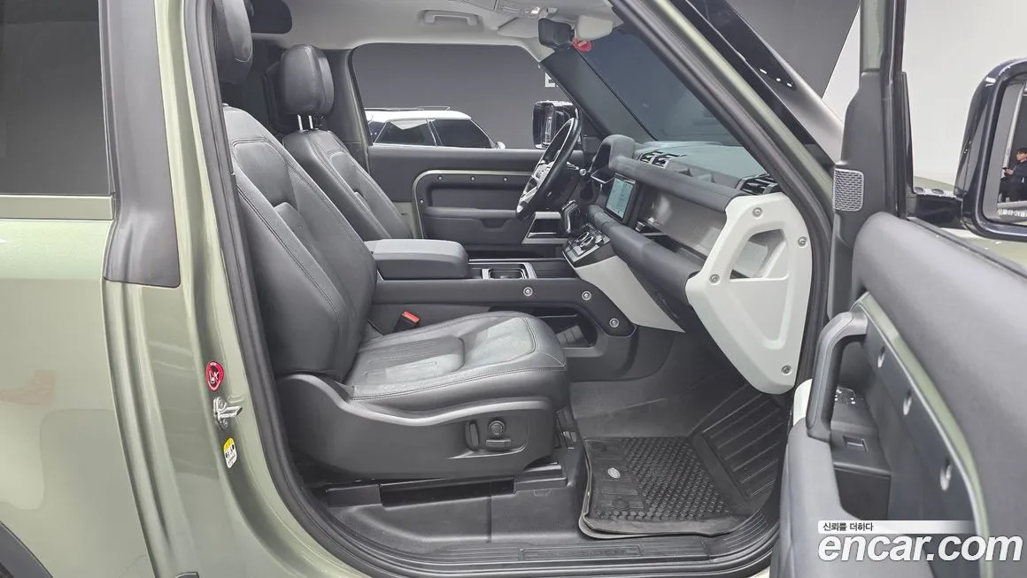 Land Rover Defender 2022 из KR, фото 10