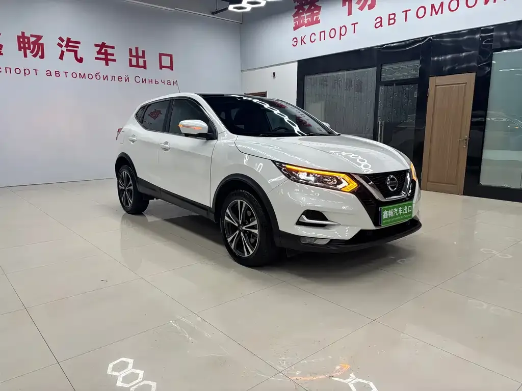 Nissan Qashqai 2021 из CN, фото 2