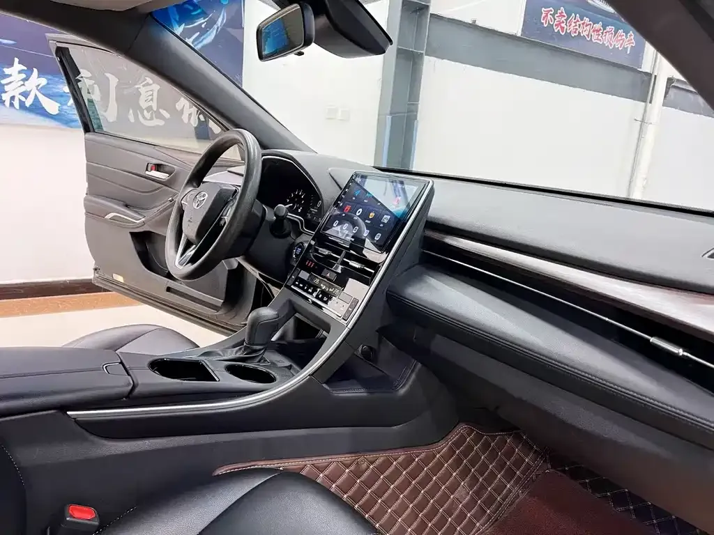 Toyota Avalon 2021 из CN, фото 8