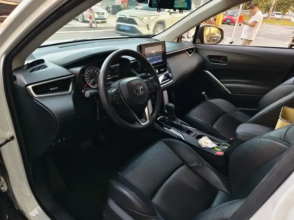 Toyota Frontlander 2022 из CN, фото 8
