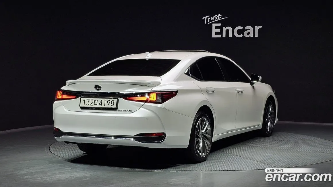 Lexus ES 2024 из KR, фото 2