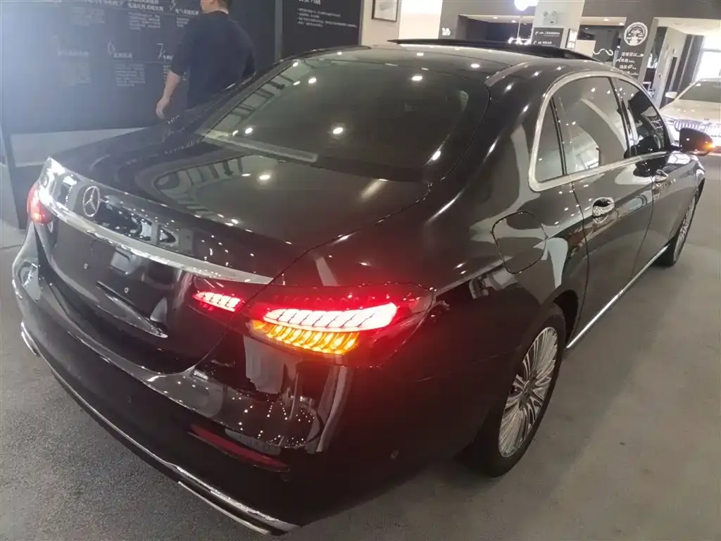 Mercedes-Benz E-Class 2022 из CN, фото 7