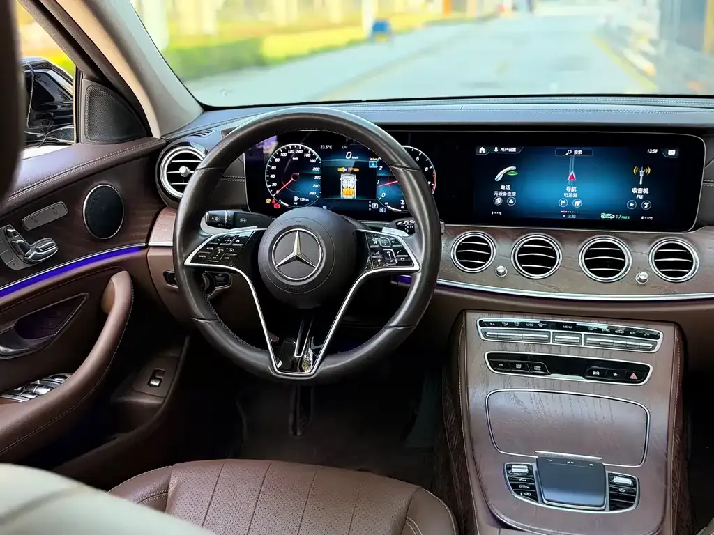 Mercedes-Benz E-Class 2023 из CN, фото 6