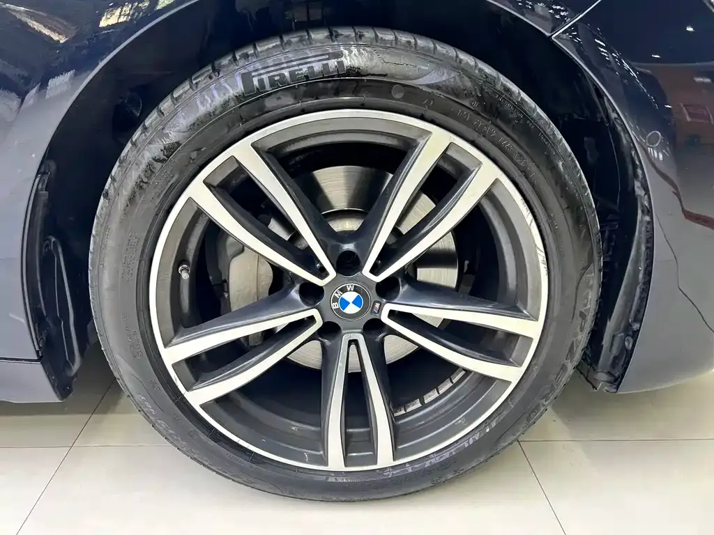 BMW 7 Series 2021 из CN, фото 10