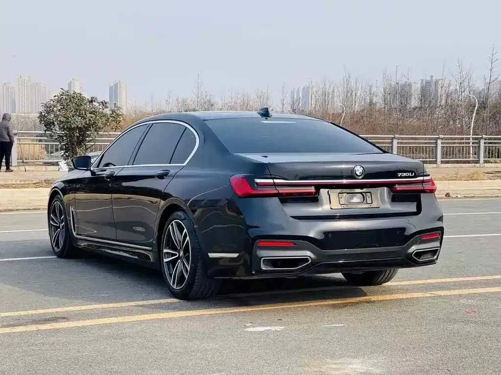 BMW 7 Series 2021 из CN, фото 6