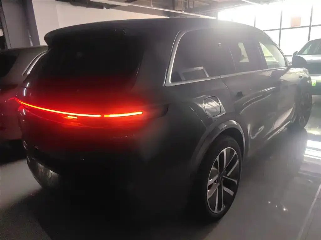 Li Auto L8 2024 из CN, фото 7