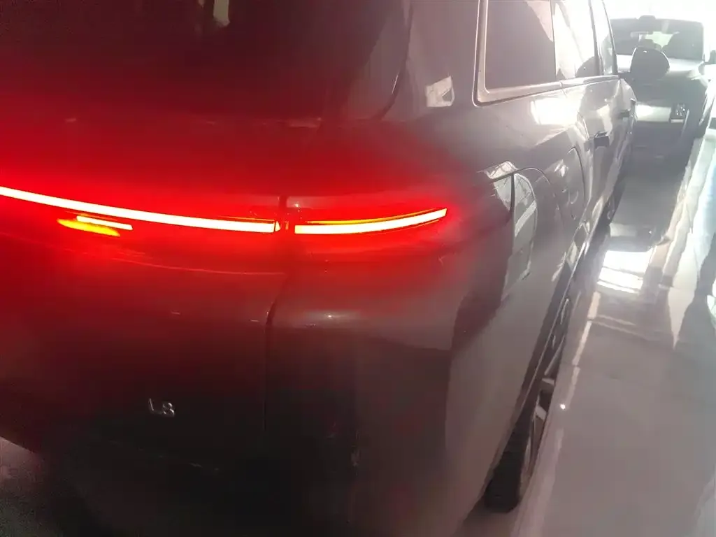 Li Auto L8 2024 из CN, фото 8
