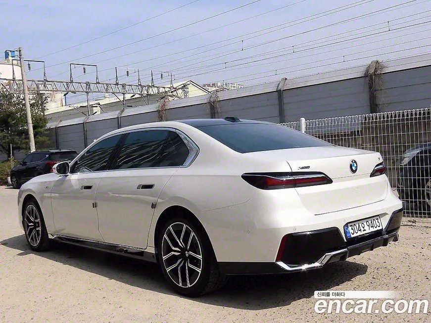 BMW 7-Series 2024 из KR, фото 3