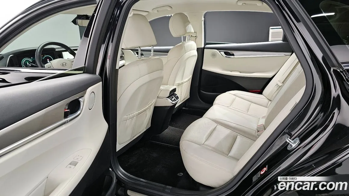 Hyundai Grandeur 2022 из KR, фото 10