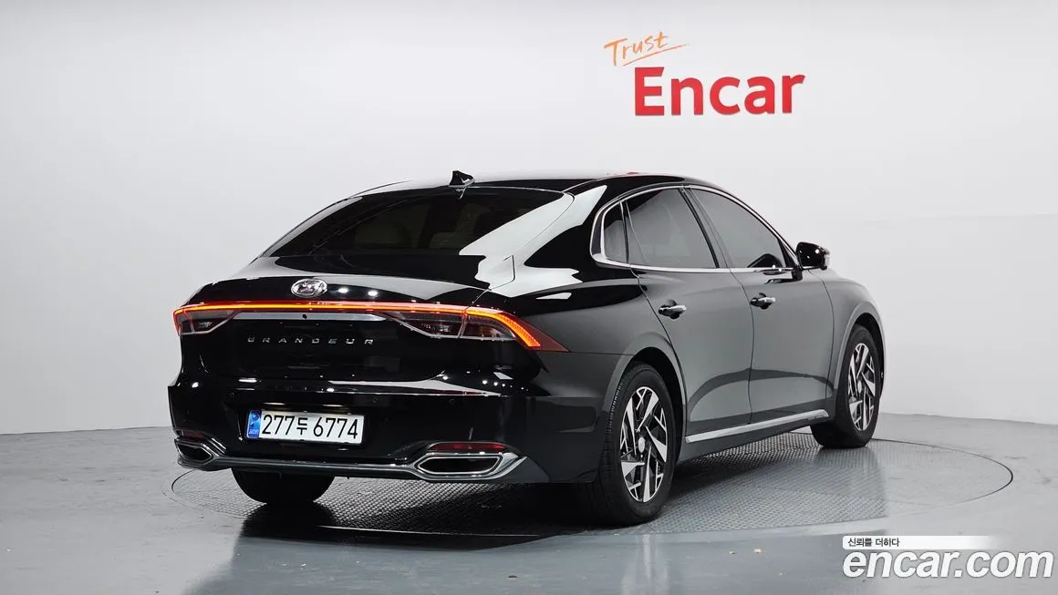 Hyundai Grandeur 2022 из KR, фото 2