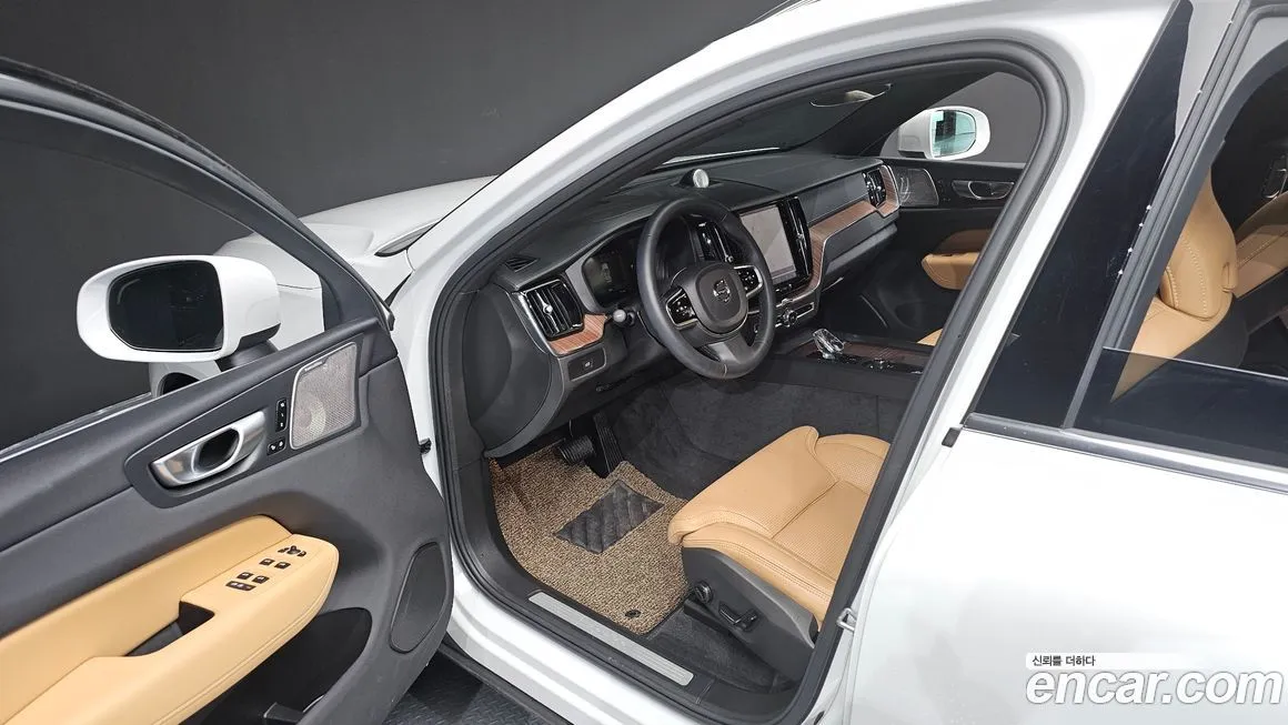 Volvo XC60 2024 из KR, фото 10
