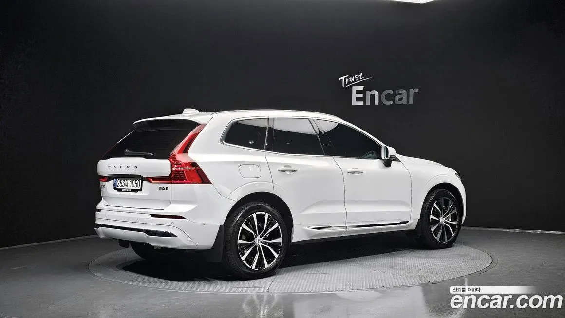 Volvo XC60 2024 из KR, фото 2