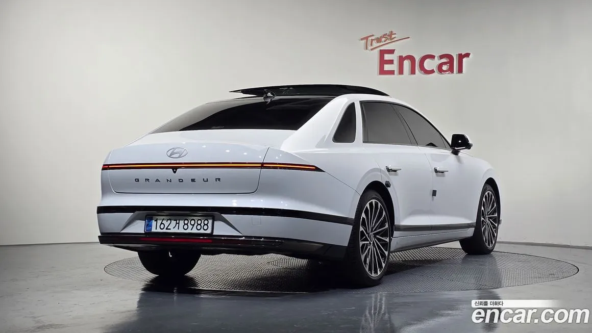 Hyundai Grandeur 2023 из KR, фото 2