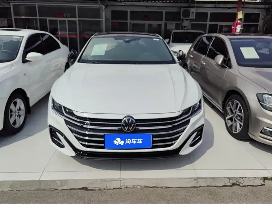 Volkswagen CC 2024 из CN, фото 2