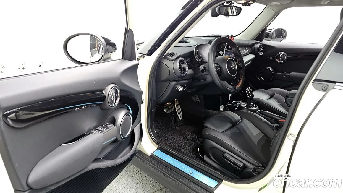 Mini Cooper 2021 из KR, фото 10